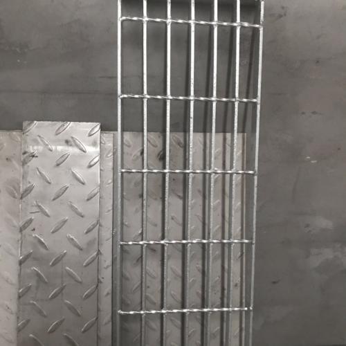 金屬踏步板型號 金屬踏步板型號