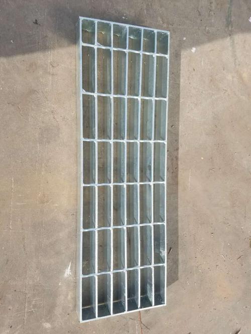 鍍鋅樓梯踏步板 鍍鋅樓梯踏步板