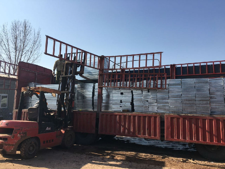 熱鍍鋅鋼格柵平臺(tái) 熱鍍鋅鋼格柵平臺(tái)