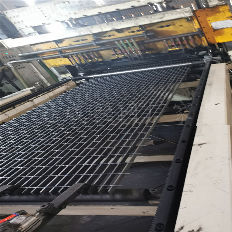 壓焊鍍鋅格柵板平臺(tái)  壓焊鍍鋅格柵板平臺(tái)