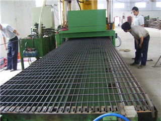 鋼格板機制車間